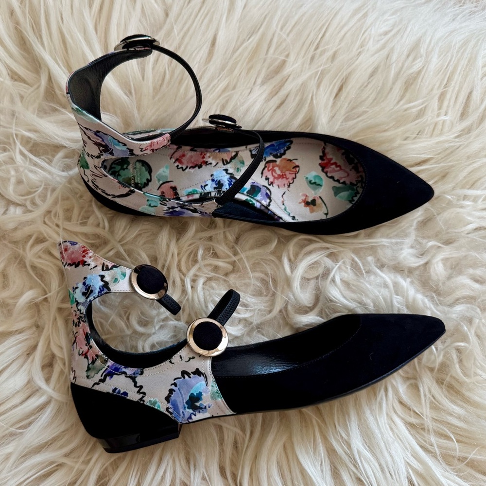 Giorgio Armani Floral Strap Pointed Ballet Flat Shoes